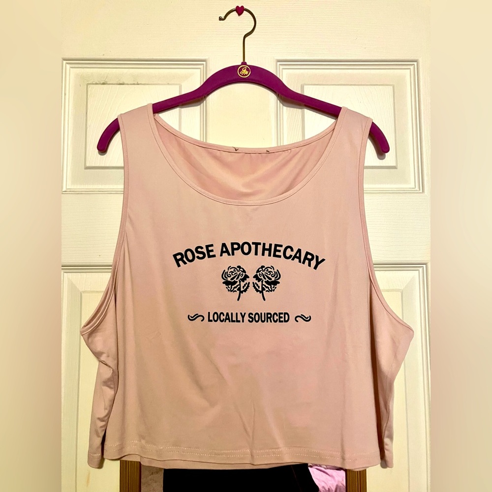 Plus Size Rose Apothecary Schitt’s Creek Cropped Tank Top 2X 3X 4X
